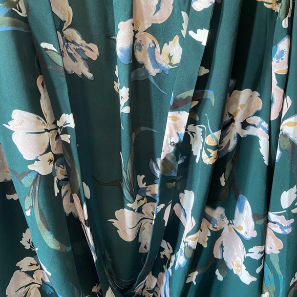 Floral Wrap Top - Picture 2 of 3